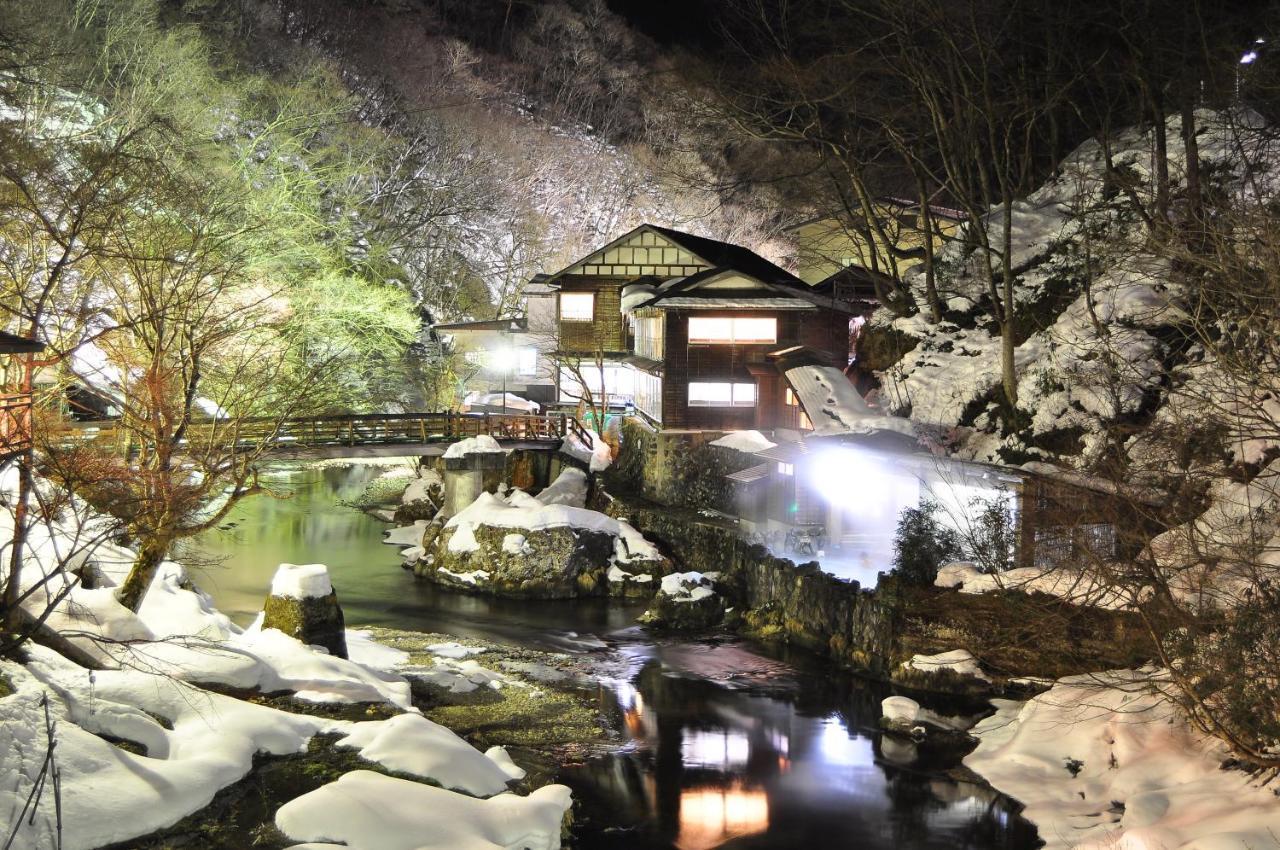 ホテル 大沢温泉 山水閣 花巻市 エクステリア 写真