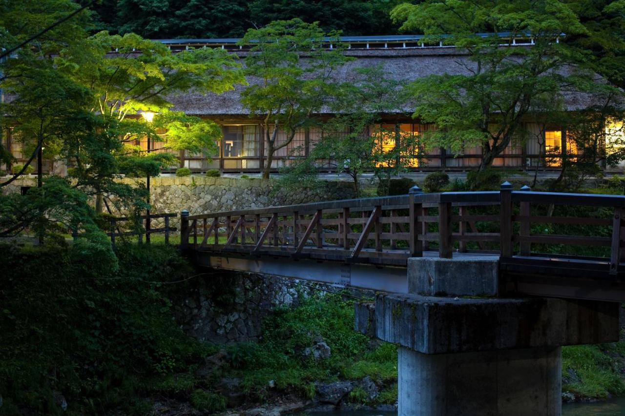 ホテル 大沢温泉 山水閣 花巻市 エクステリア 写真